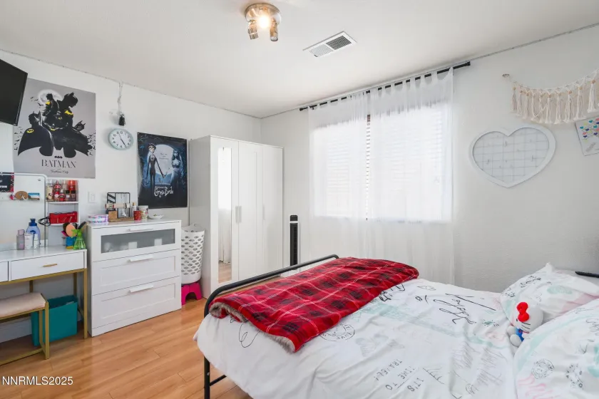 7220 Windswept, Sparks, Nevada 89436, 4 Bedrooms Bedrooms, ,3 BathroomsBathrooms,Residential,Residential,Windswept,250052606