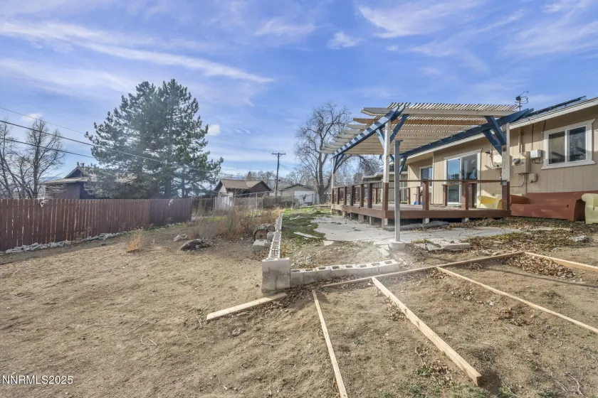 750 Southworth, Reno, Nevada 89512, 4 Bedrooms Bedrooms, ,1 BathroomBathrooms,Residential,Residential,Southworth,260000036