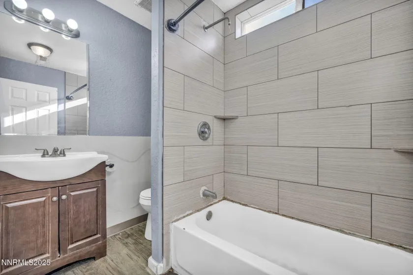 750 Southworth, Reno, Nevada 89512, 4 Bedrooms Bedrooms, ,1 BathroomBathrooms,Residential,Residential,Southworth,260000036