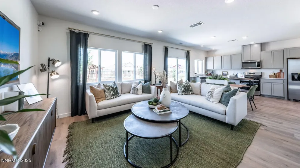 7559 Editor, Reno, Nevada 89506, 4 Bedrooms Bedrooms, ,3 BathroomsBathrooms,Residential,Residential,Editor,260000040