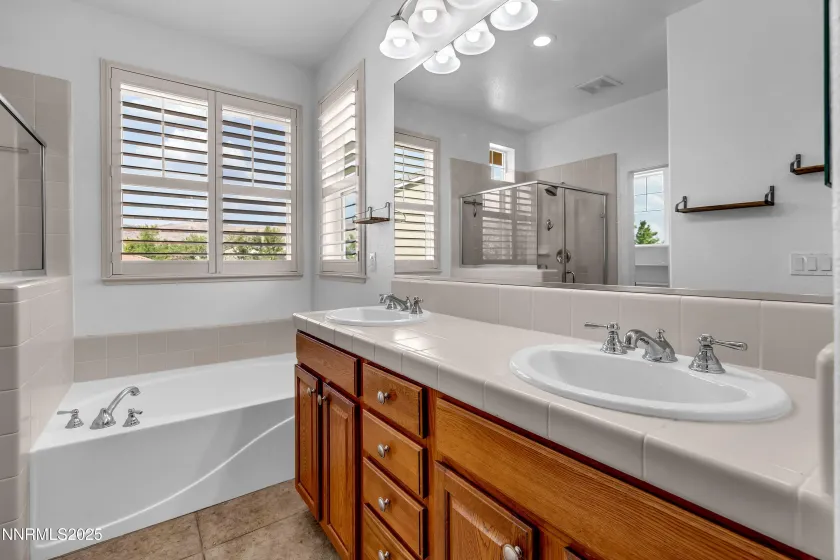 6480 Citori, Sparks, Nevada 89436, 4 Bedrooms Bedrooms, ,3 BathroomsBathrooms,Residential,Residential,Citori,250055516