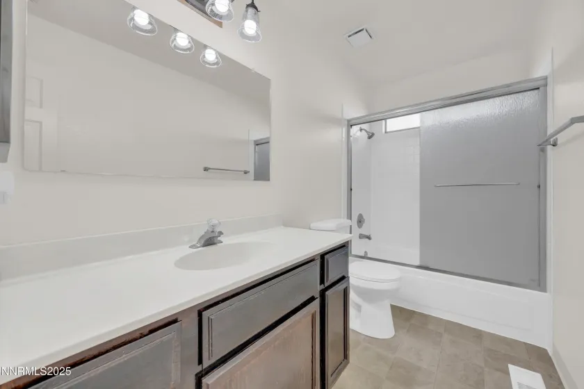 5712 Royal Vista, Reno, Nevada 89523, 5 Bedrooms Bedrooms, ,3 BathroomsBathrooms,Residential,Residential,Royal Vista,260000041