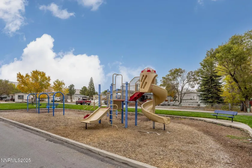 5 Riley, Carson City, Nevada 89706, 3 Bedrooms Bedrooms, ,3 BathroomsBathrooms,Residential,Residential,Riley,250057516