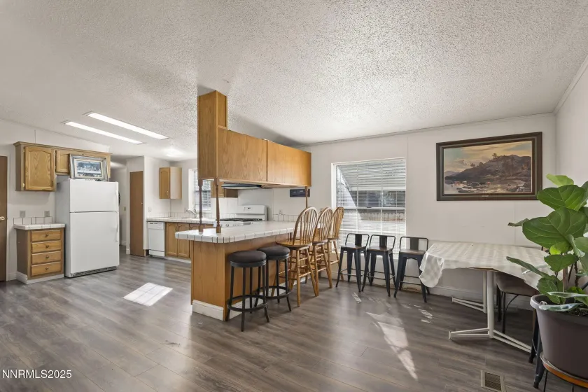 5 Riley, Carson City, Nevada 89706, 3 Bedrooms Bedrooms, ,3 BathroomsBathrooms,Residential,Residential,Riley,250057516