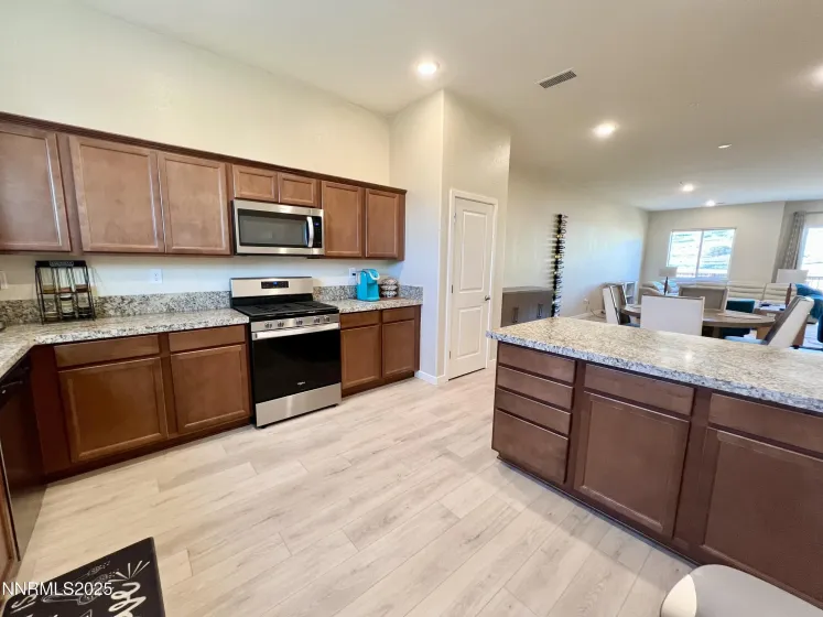 4969 Cavestone, Sun Valley, Nevada 89433, 3 Bedrooms Bedrooms, ,3 BathroomsBathrooms,Residential,Residential,Cavestone,260000052