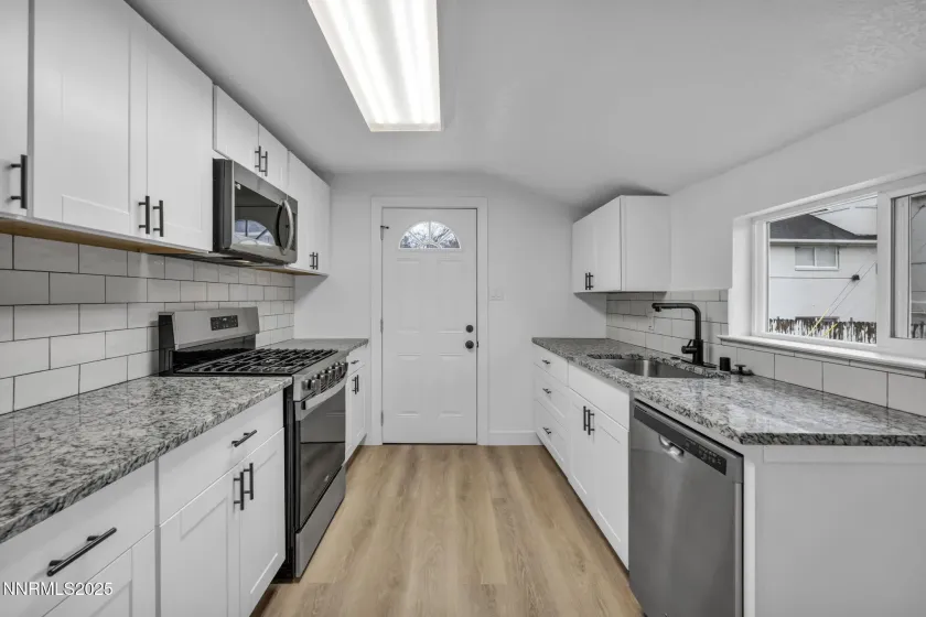 1080 Bell, Reno, Nevada 89503, 3 Bedrooms Bedrooms, ,3 BathroomsBathrooms,Residential,Residential,Bell,260000076