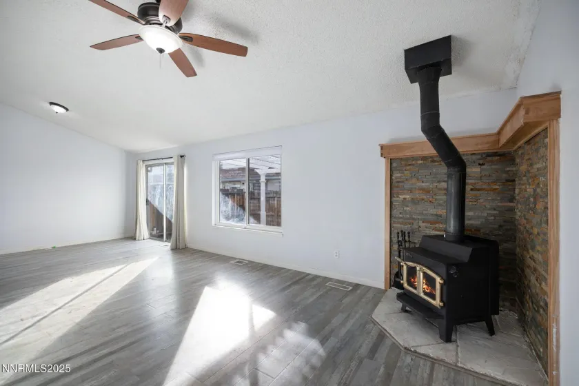 4203 Shelbyville, Carson City, Nevada 89701, 2 Bedrooms Bedrooms, ,2 BathroomsBathrooms,Residential,Residential,Shelbyville,260000077