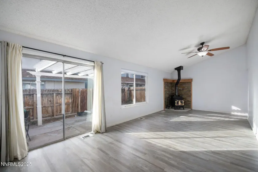 4203 Shelbyville, Carson City, Nevada 89701, 2 Bedrooms Bedrooms, ,2 BathroomsBathrooms,Residential,Residential,Shelbyville,260000077