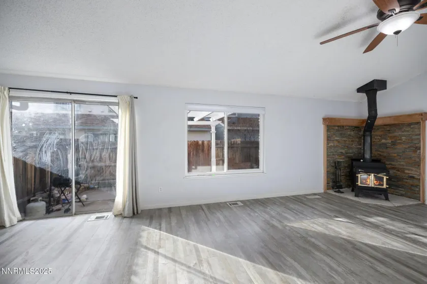 4203 Shelbyville, Carson City, Nevada 89701, 2 Bedrooms Bedrooms, ,2 BathroomsBathrooms,Residential,Residential,Shelbyville,260000077