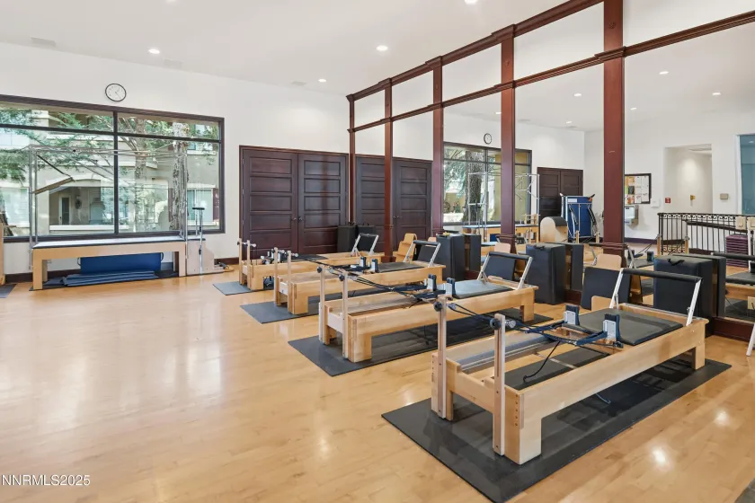 900 Meadows, Reno, Nevada 89521, 2 Bedrooms Bedrooms, ,2 BathroomsBathrooms,Residential,Residential,Meadows,260000081