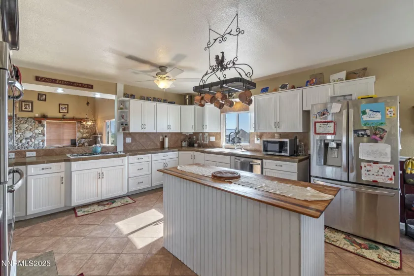 11255 Fulkerson, Fallon, Nevada 89406, 4 Bedrooms Bedrooms, ,3 BathroomsBathrooms,Residential,Residential,Fulkerson,250056068