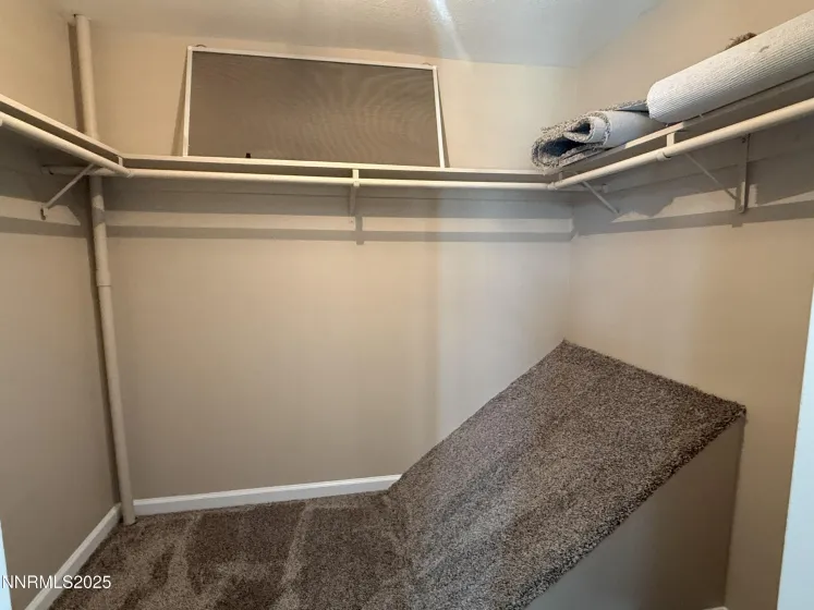 835 Ridgewood, Sparks, Nevada 89434, 3 Bedrooms Bedrooms, ,2 BathroomsBathrooms,Residential,Residential,Ridgewood,260000082