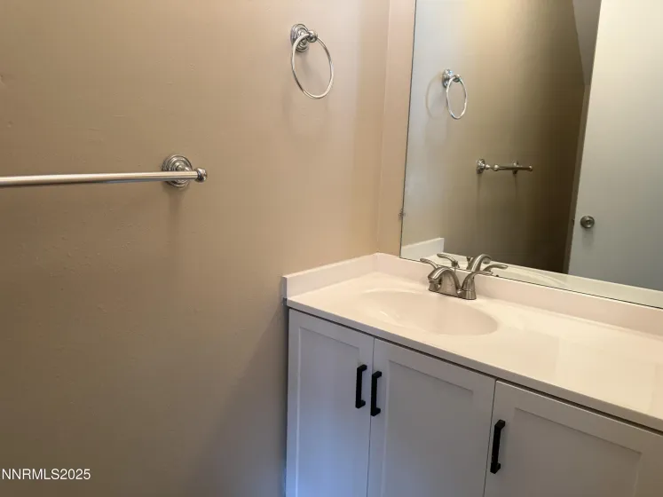 835 Ridgewood, Sparks, Nevada 89434, 3 Bedrooms Bedrooms, ,2 BathroomsBathrooms,Residential,Residential,Ridgewood,260000082