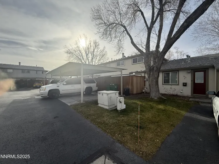 835 Ridgewood, Sparks, Nevada 89434, 3 Bedrooms Bedrooms, ,2 BathroomsBathrooms,Residential,Residential,Ridgewood,260000082