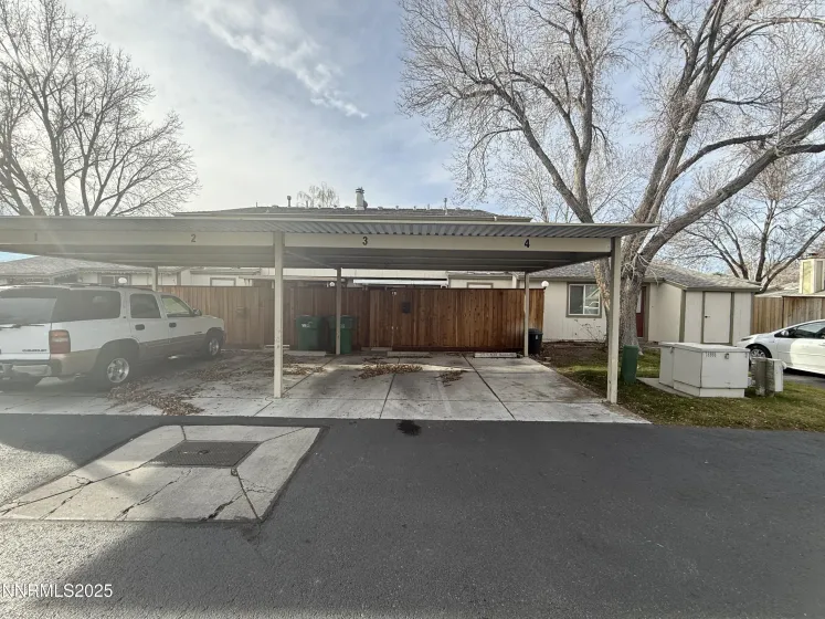 835 Ridgewood, Sparks, Nevada 89434, 3 Bedrooms Bedrooms, ,2 BathroomsBathrooms,Residential,Residential,Ridgewood,260000082