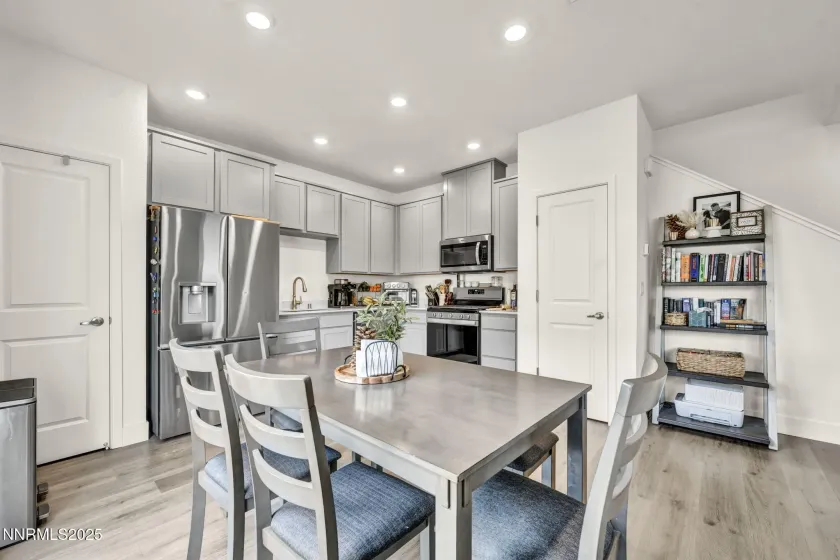 7908 Zorite, Sparks, Nevada 89436, 3 Bedrooms Bedrooms, ,3 BathroomsBathrooms,Residential,Residential,Zorite,260000088