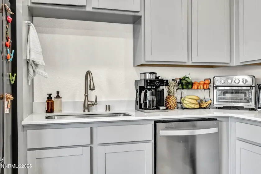 7908 Zorite, Sparks, Nevada 89436, 3 Bedrooms Bedrooms, ,3 BathroomsBathrooms,Residential,Residential,Zorite,260000088