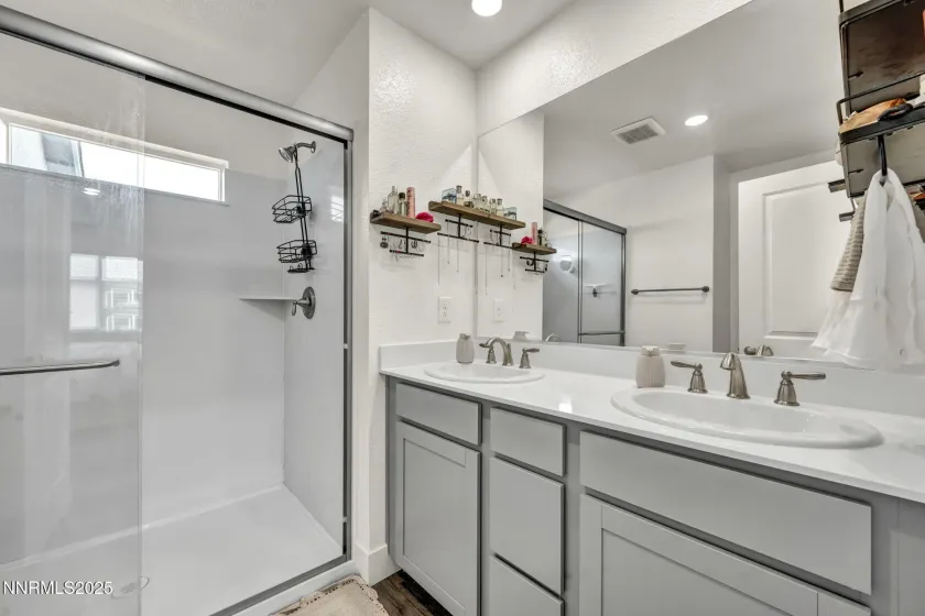 7908 Zorite, Sparks, Nevada 89436, 3 Bedrooms Bedrooms, ,3 BathroomsBathrooms,Residential,Residential,Zorite,260000088