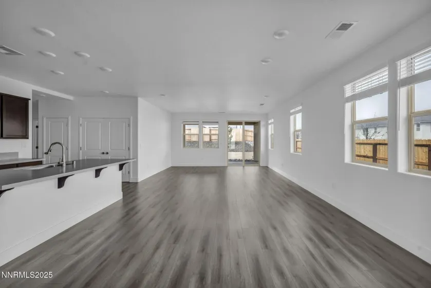 1346 Nebula, Carson City, Nevada 89705, 3 Bedrooms Bedrooms, ,2 BathroomsBathrooms,Residential,Residential,Nebula,260000089