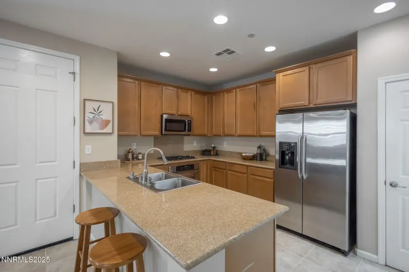 1715 Dark Horse, Reno, Nevada 89521, 3 Bedrooms Bedrooms, ,3 BathroomsBathrooms,Residential,Residential,Dark Horse,260000091