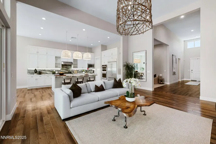 709 Pleasant Oak, Reno, Nevada 89511, 3 Bedrooms Bedrooms, ,4 BathroomsBathrooms,Residential,Residential,Pleasant Oak,260000095