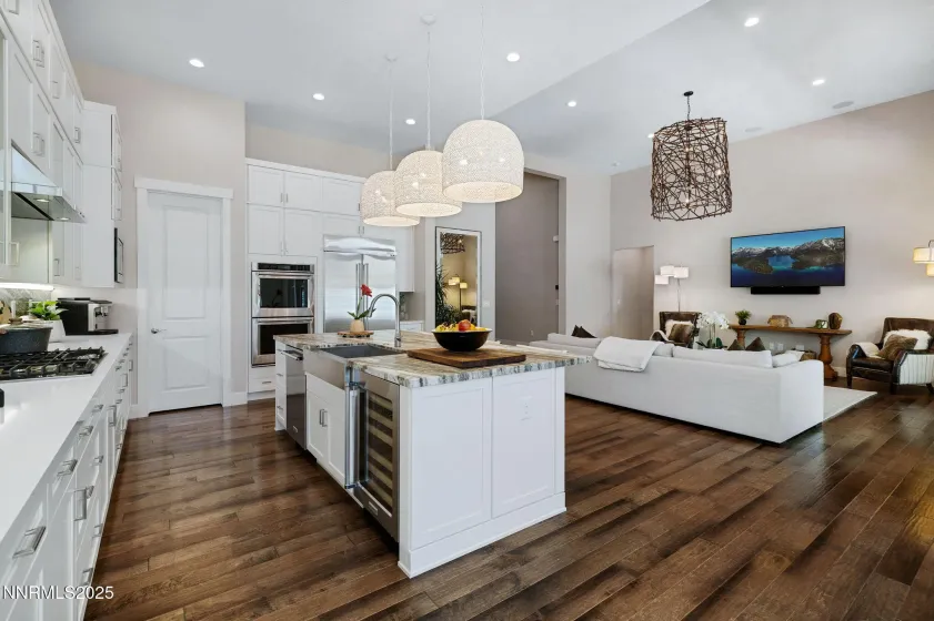 709 Pleasant Oak, Reno, Nevada 89511, 3 Bedrooms Bedrooms, ,4 BathroomsBathrooms,Residential,Residential,Pleasant Oak,260000095