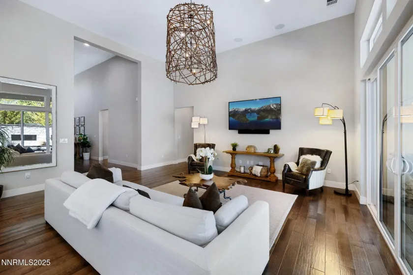 709 Pleasant Oak, Reno, Nevada 89511, 3 Bedrooms Bedrooms, ,4 BathroomsBathrooms,Residential,Residential,Pleasant Oak,260000095