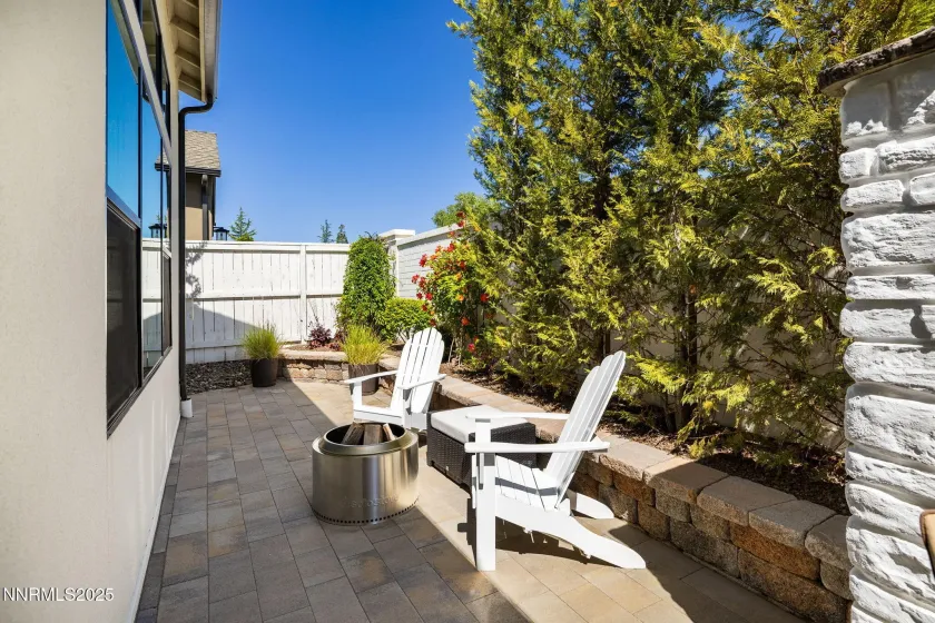 709 Pleasant Oak, Reno, Nevada 89511, 3 Bedrooms Bedrooms, ,4 BathroomsBathrooms,Residential,Residential,Pleasant Oak,260000095