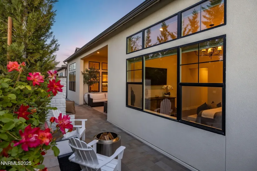 709 Pleasant Oak, Reno, Nevada 89511, 3 Bedrooms Bedrooms, ,4 BathroomsBathrooms,Residential,Residential,Pleasant Oak,260000095