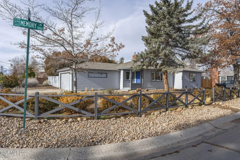 1085 Memory, Reno, Nevada 89509, 3 Bedrooms Bedrooms, ,2 BathroomsBathrooms,Residential,Residential,Memory,260000096