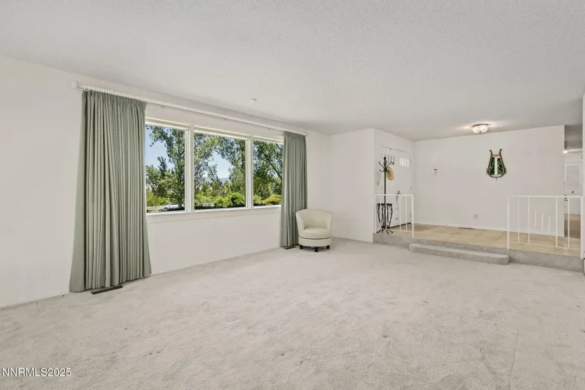 8355 Lakeside, Reno, Nevada 89511, 3 Bedrooms Bedrooms, ,4 BathroomsBathrooms,Residential,Residential,Lakeside,260000099