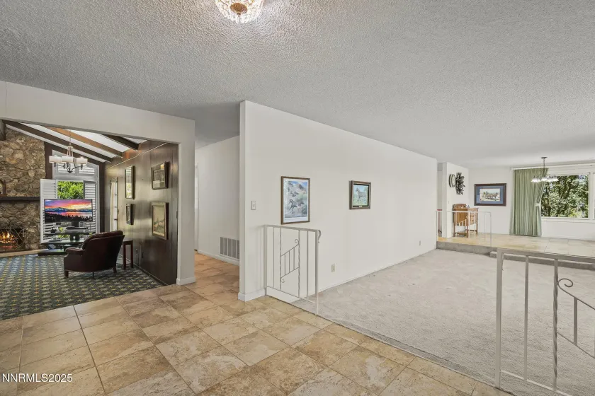 8355 Lakeside, Reno, Nevada 89511, 3 Bedrooms Bedrooms, ,4 BathroomsBathrooms,Residential,Residential,Lakeside,260000099