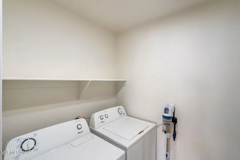 6850 Sharlands, Reno, Nevada 89523, 3 Bedrooms Bedrooms, ,2 BathroomsBathrooms,Residential,Residential,Sharlands,260000103