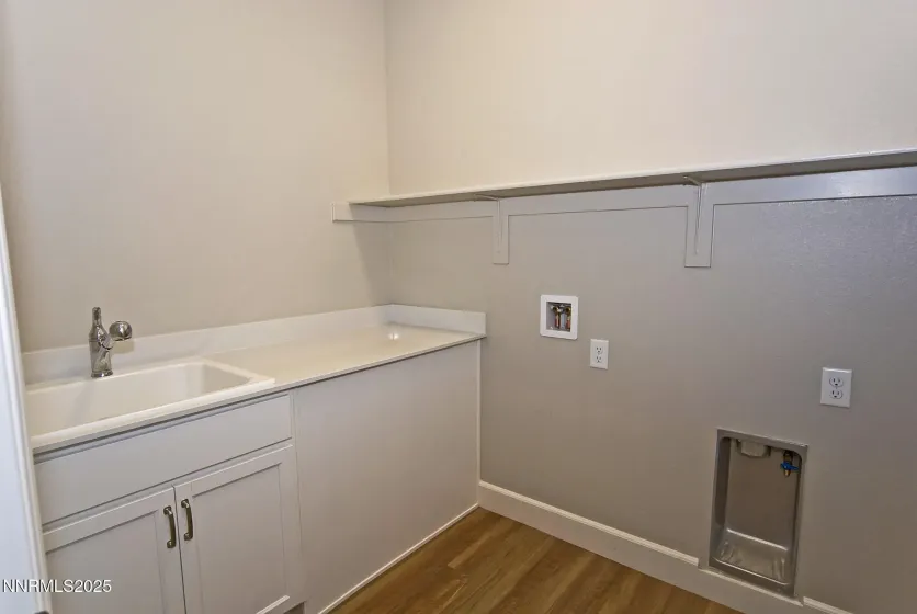 7761 Boulder Falls, Sparks, Nevada 89436, 3 Bedrooms Bedrooms, ,3 BathroomsBathrooms,Residential,Residential,Boulder Falls,260000109