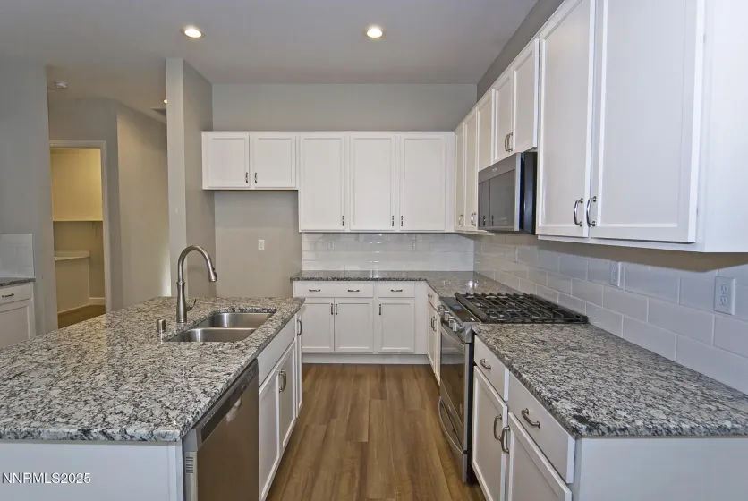 7761 Boulder Falls, Sparks, Nevada 89436, 3 Bedrooms Bedrooms, ,3 BathroomsBathrooms,Residential,Residential,Boulder Falls,260000109