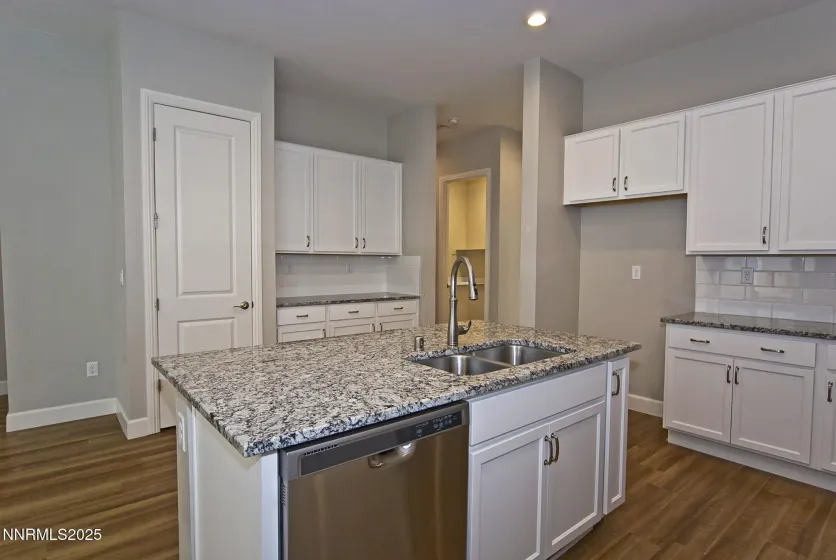 7761 Boulder Falls, Sparks, Nevada 89436, 3 Bedrooms Bedrooms, ,3 BathroomsBathrooms,Residential,Residential,Boulder Falls,260000109