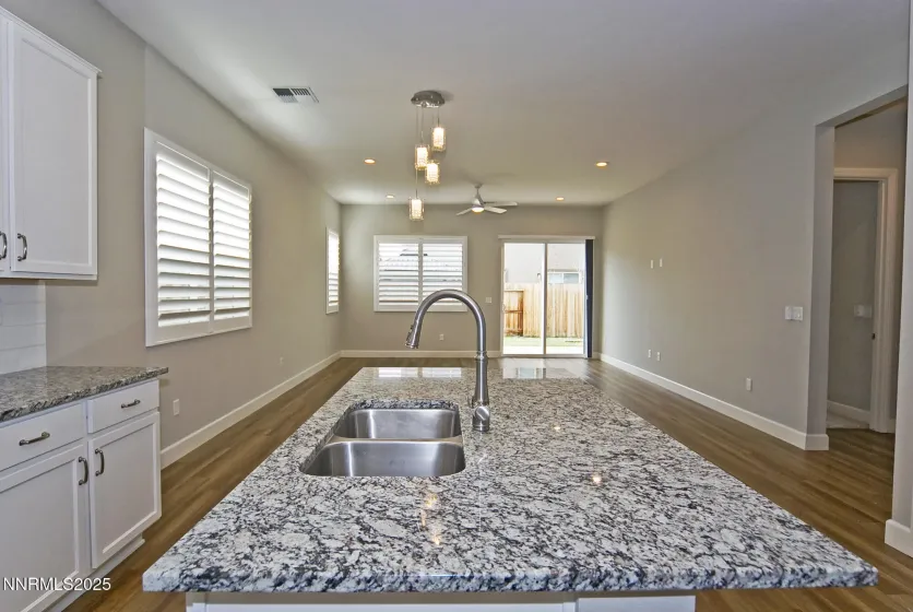 7761 Boulder Falls, Sparks, Nevada 89436, 3 Bedrooms Bedrooms, ,3 BathroomsBathrooms,Residential,Residential,Boulder Falls,260000109