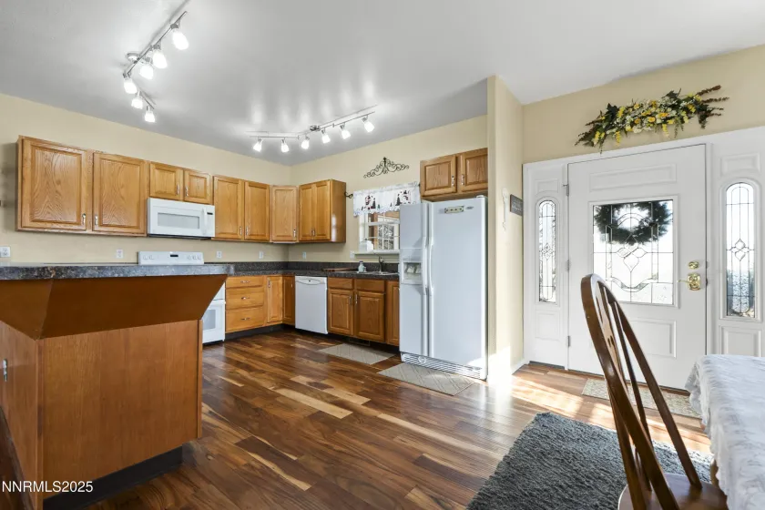 6990 Airport, Winnemucca, Nevada 89445, 3 Bedrooms Bedrooms, ,2 BathroomsBathrooms,Residential,Residential,Airport,260000117