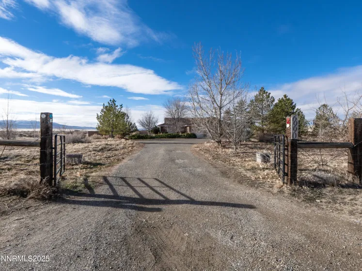 6990 Airport, Winnemucca, Nevada 89445, 3 Bedrooms Bedrooms, ,2 BathroomsBathrooms,Residential,Residential,Airport,260000117