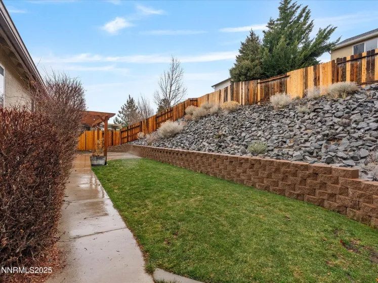 1056 Crown View, Reno, Nevada 89523, 3 Bedrooms Bedrooms, ,2 BathroomsBathrooms,Residential,Residential,Crown View,260000119