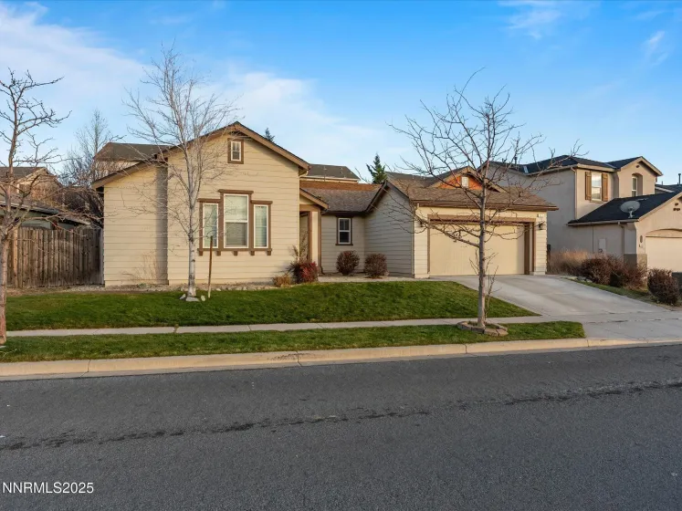 1056 Crown View, Reno, Nevada 89523, 3 Bedrooms Bedrooms, ,2 BathroomsBathrooms,Residential,Residential,Crown View,260000119