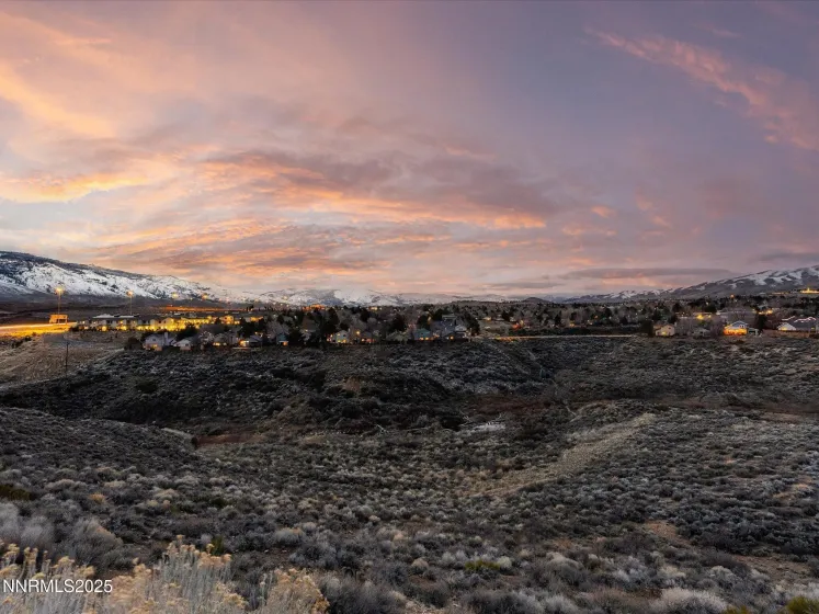 1056 Crown View, Reno, Nevada 89523, 3 Bedrooms Bedrooms, ,2 BathroomsBathrooms,Residential,Residential,Crown View,260000119