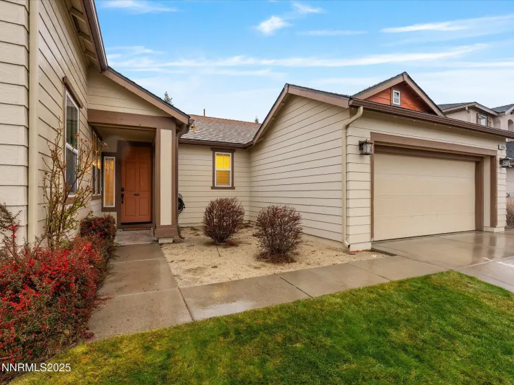 1056 Crown View, Reno, Nevada 89523, 3 Bedrooms Bedrooms, ,2 BathroomsBathrooms,Residential,Residential,Crown View,260000119