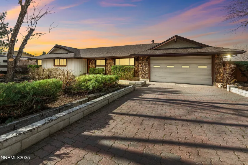 14535 Seminole, Reno, Nevada 89521, 4 Bedrooms Bedrooms, ,2 BathroomsBathrooms,Residential,Residential,Seminole,260000118