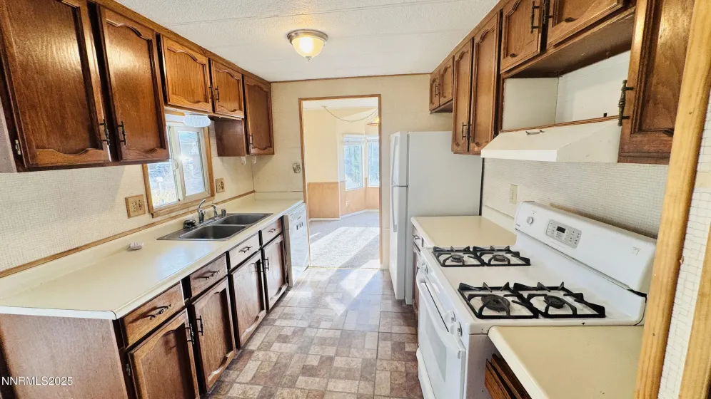 907 Garnet, Carson City, Nevada 89705, 2 Bedrooms Bedrooms, ,1 BathroomBathrooms,Residential,Residential,Garnet,260000125