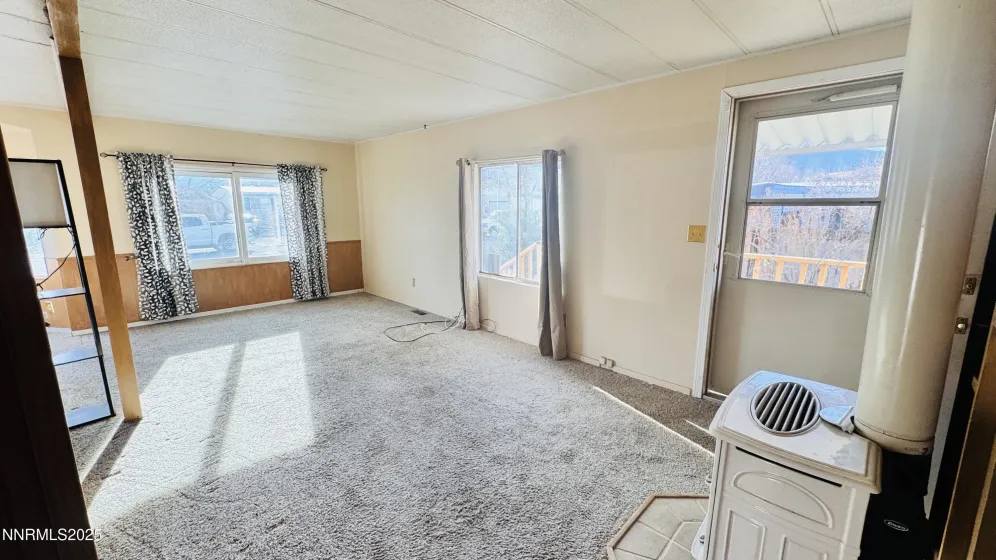 907 Garnet, Carson City, Nevada 89705, 2 Bedrooms Bedrooms, ,1 BathroomBathrooms,Residential,Residential,Garnet,260000125