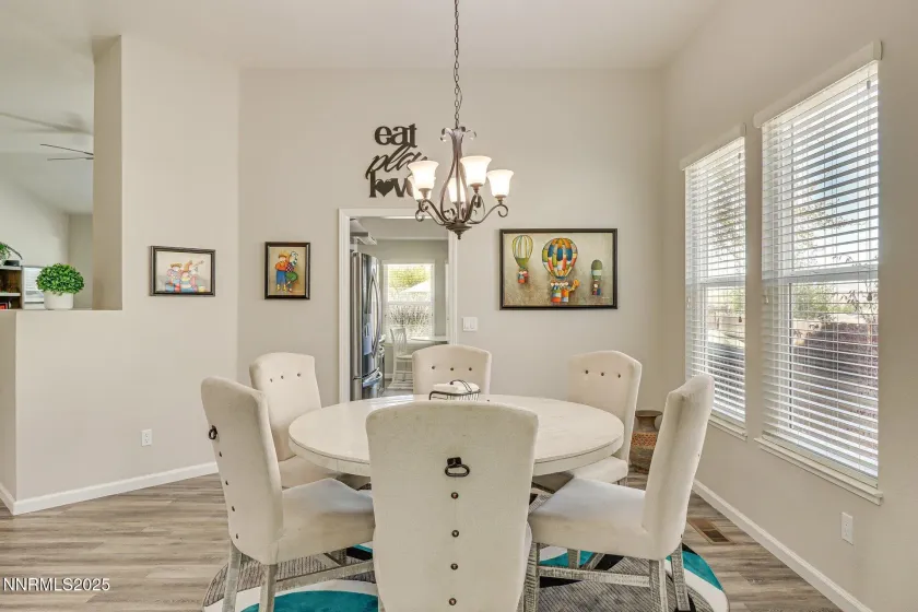 4675 Firtree, Sparks, Nevada 89436, 3 Bedrooms Bedrooms, ,2 BathroomsBathrooms,Residential,Residential,Firtree,250059341