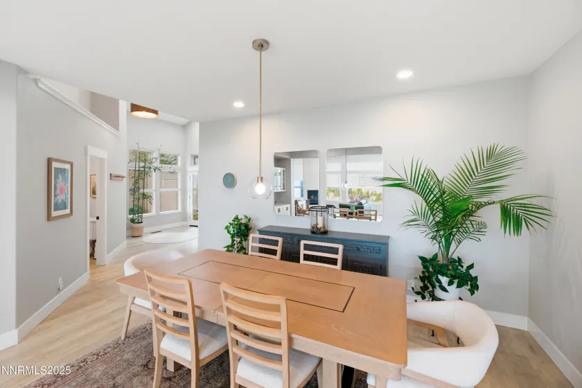 2648 Edgerock, Reno, Nevada 89519, 3 Bedrooms Bedrooms, ,3 BathroomsBathrooms,Residential,Residential,Edgerock,260000131