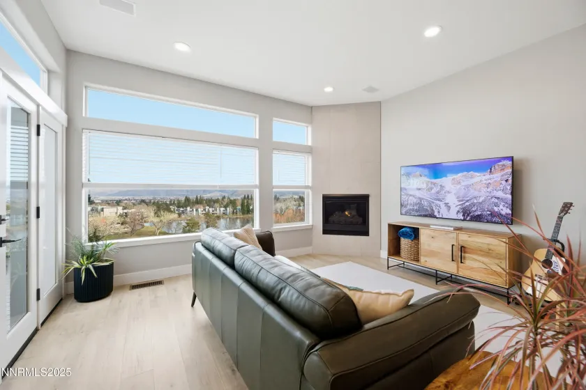 2648 Edgerock, Reno, Nevada 89519, 3 Bedrooms Bedrooms, ,3 BathroomsBathrooms,Residential,Residential,Edgerock,260000131