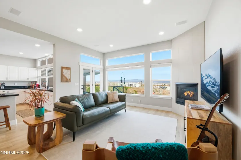 2648 Edgerock, Reno, Nevada 89519, 3 Bedrooms Bedrooms, ,3 BathroomsBathrooms,Residential,Residential,Edgerock,260000131